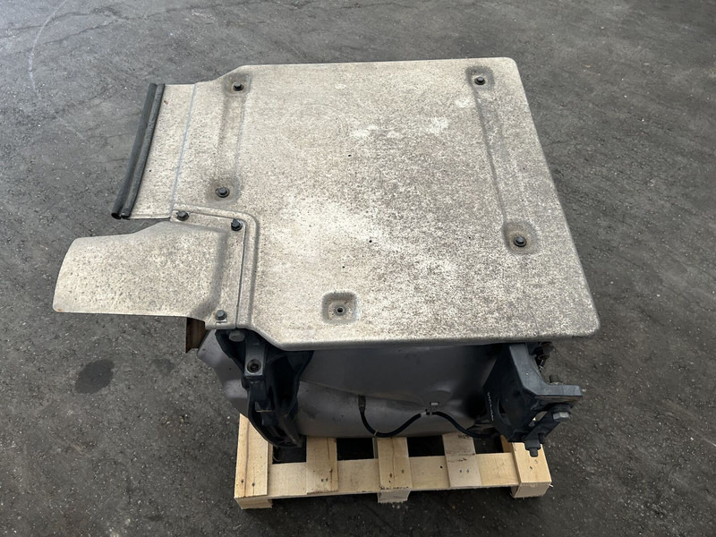 Scania exhaust catalyst - Katalizátor - Teherautó: 3 kép. Scania exhaust catalyst - Katalizátor - Teherautó: 3 kép.