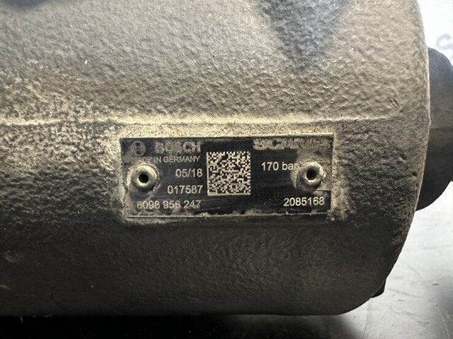 Scania power steering gear - Kormányoszlop - Teherautó: 4 kép. Scania power steering gear - Kormányoszlop - Teherautó: 4 kép.