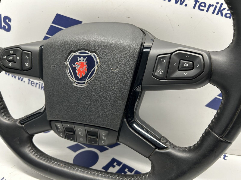 Scania steering wheel - Kormánykerék - Teherautó: 3 kép. Scania steering wheel - Kormánykerék - Teherautó: 3 kép.