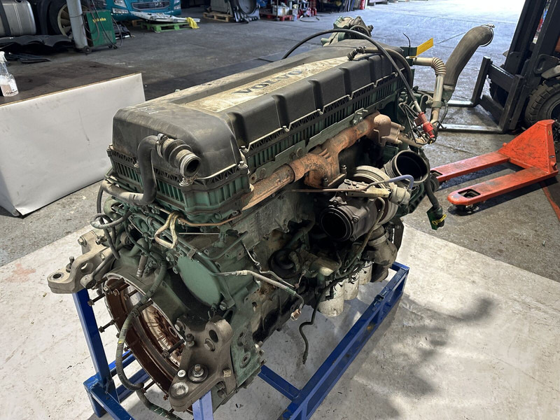 Volvo D13K540 EURO 6 - Motor - Teherautó: 5 kép. Volvo D13K540 EURO 6 - Motor - Teherautó: 5 kép.