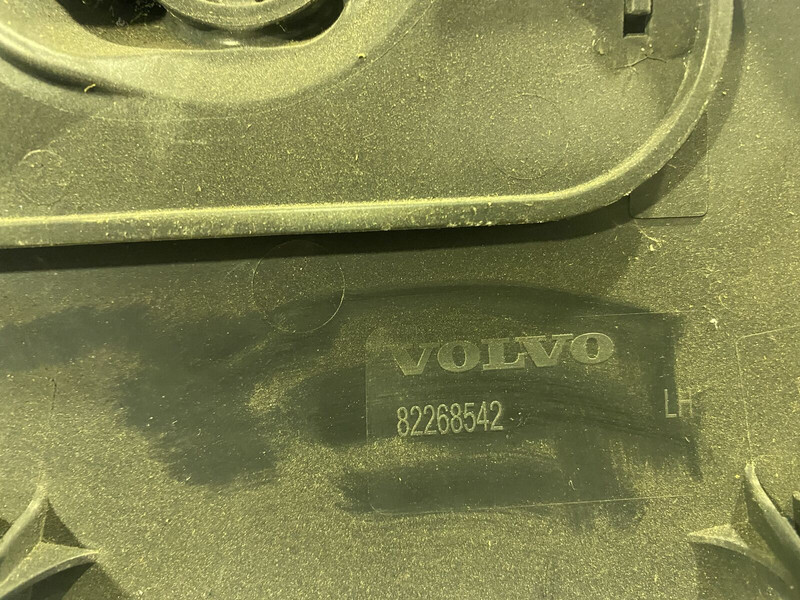 Volvo FH4 - Visszapillantó tükör - Teherautó: 4 kép. Volvo FH4 - Visszapillantó tükör - Teherautó: 4 kép.