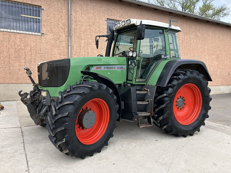 Türpisch Landmaschinen
Herr Christian Türpisch - - Traktor: 4 kép. Türpisch Landmaschinen
Herr Christian Türpisch - - Traktor: 4 kép.