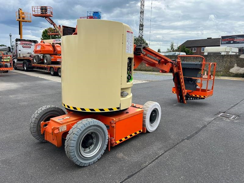 JLG E300 AJP elektro 11m (1735) NEW BATTERIES - Személyemelő: 3 kép. JLG E300 AJP elektro 11m (1735) NEW BATTERIES - Személyemelő: 3 kép.