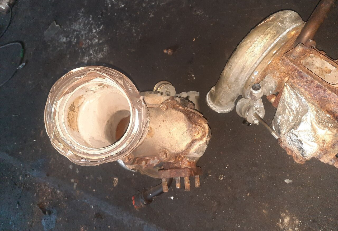 BorgWarner man - Turbó - Busz: 2 kép. BorgWarner man - Turbó - Busz: 2 kép.