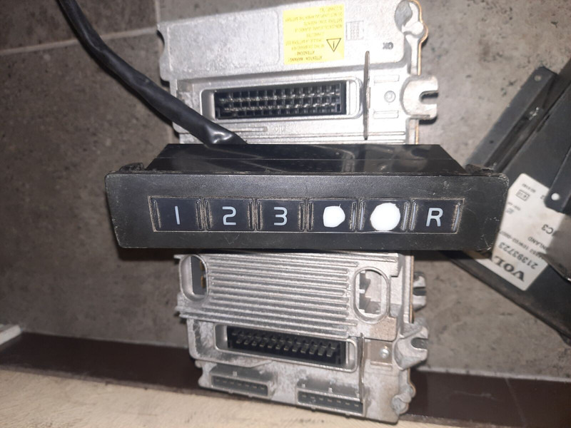 Iveco ACTIA - ECU: 3 kép. Iveco ACTIA - ECU: 3 kép.