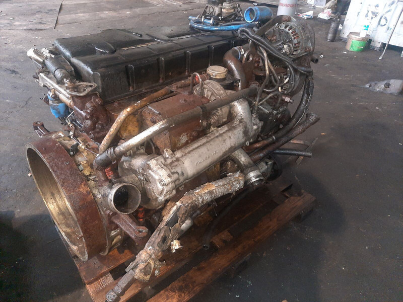 MAN D 0836 LOH56 - Motor: 2 kép. MAN D 0836 LOH56 - Motor: 2 kép.