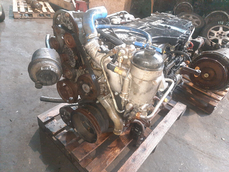 MAN D 0836 LOH56 - Motor: 3 kép. MAN D 0836 LOH56 - Motor: 3 kép.