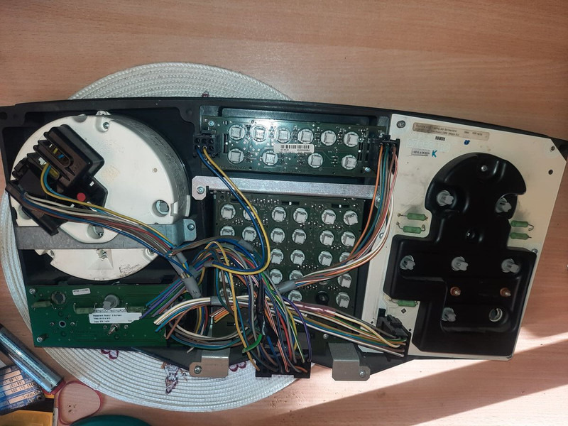 MAN DAF/ NEOPLAN. Mersedes. Iveko - Műszerfal: 5 kép. MAN DAF/ NEOPLAN. Mersedes. Iveko - Műszerfal: 5 kép.