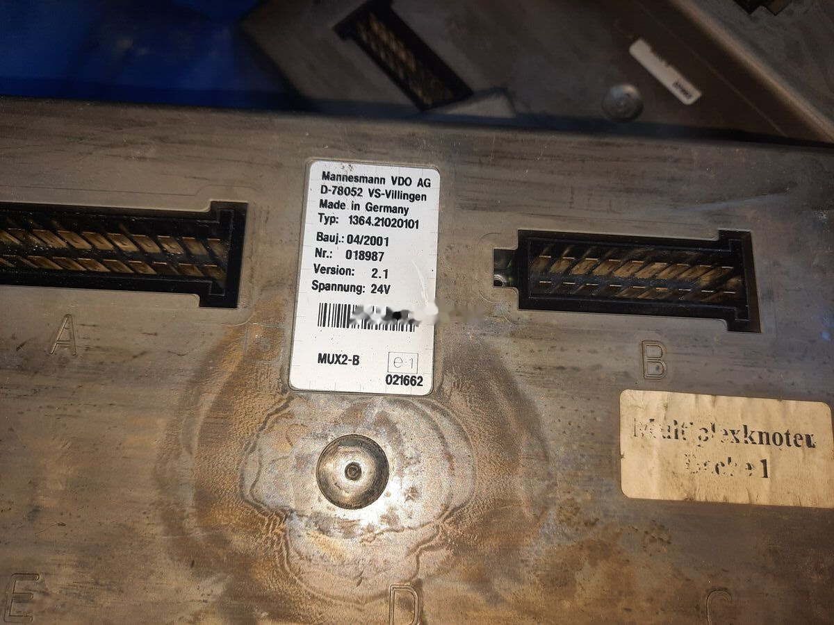 MAN ZR2-BS - VDO D78052 VS MAN CYTI - ECU - Busz: 4 kép. MAN ZR2-BS - VDO D78052 VS MAN CYTI - ECU - Busz: 4 kép.