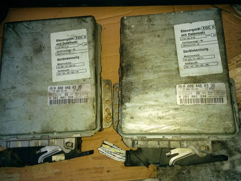 Mercedes-Benz EDC - ECU: 1 kép. Mercedes-Benz EDC - ECU: 1 kép.