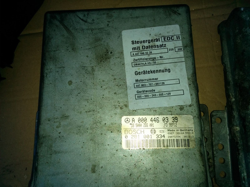 Mercedes-Benz EDC - ECU: 3 kép. Mercedes-Benz EDC - ECU: 3 kép.
