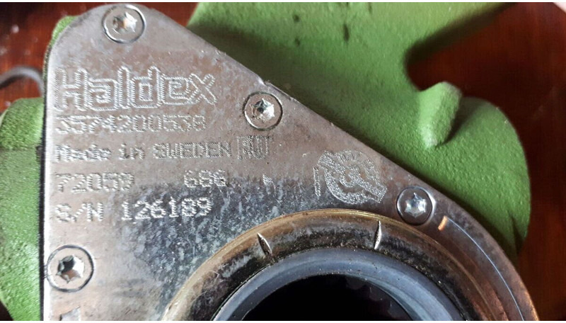 Mercedes-Benz HALDEX - Fékdob: 2 kép. Mercedes-Benz HALDEX - Fékdob: 2 kép.