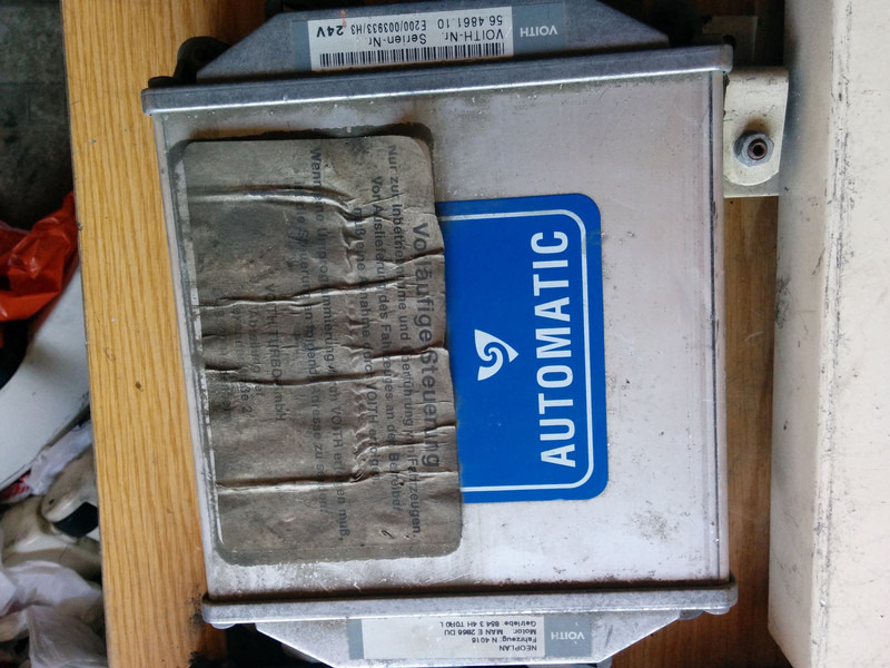 Mercedes-Benz ZF AEM-6DK - ECU: 4 kép. Mercedes-Benz ZF AEM-6DK - ECU: 4 kép.