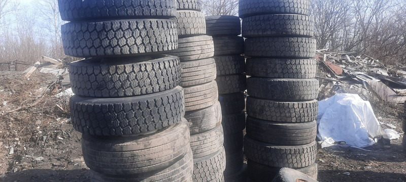 Michelin 295*80R22.5 255*70 \ 275*70* 265\70R19.5 - Gumiabroncs - Teherautó: 5 kép. Michelin 295*80R22.5 255*70 \ 275*70* 265\70R19.5 - Gumiabroncs - Teherautó: 5 kép.