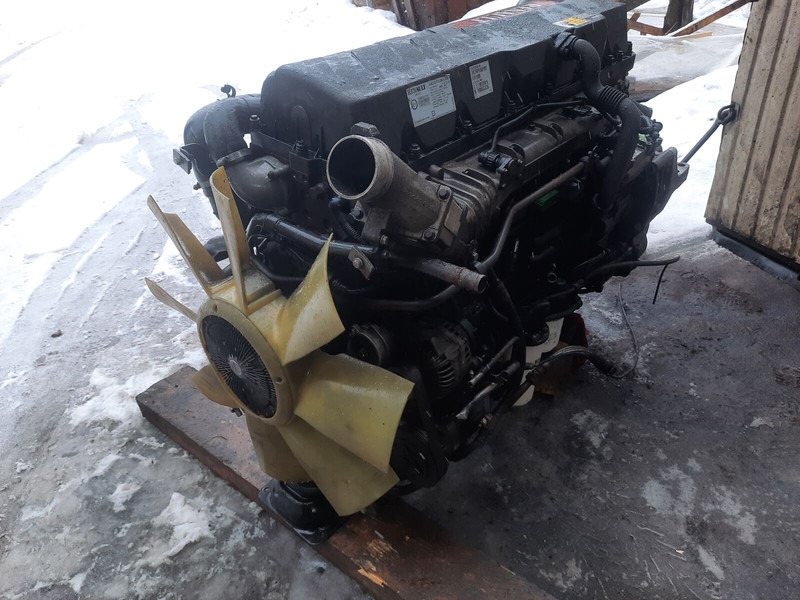 Renault DXI 13 500 EC06B - Motor: 5 kép. Renault DXI 13 500 EC06B - Motor: 5 kép.