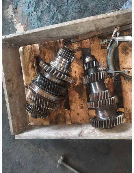 Scania Омни сити .'MAN- Citi. Volvo - Differenciálmű: 1 kép. Scania Омни сити .'MAN- Citi. Volvo - Differenciálmű: 1 kép.