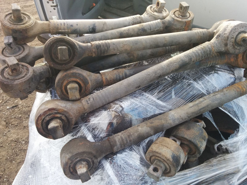 Scania Реактивная - Kormányzás: 2 kép. Scania Реактивная - Kormányzás: 2 kép.