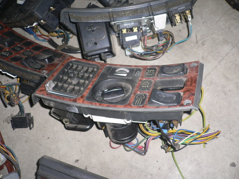 Scania Скания 14114092226214 - ECU: 5 kép. Scania Скания 14114092226214 - ECU: 5 kép.