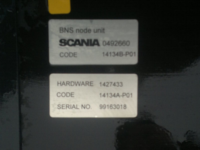 Scania VDO 412.413\006\002 . 412.413/006/005 - ECU: 2 kép. Scania VDO 412.413\006\002 . 412.413/006/005 - ECU: 2 kép.
