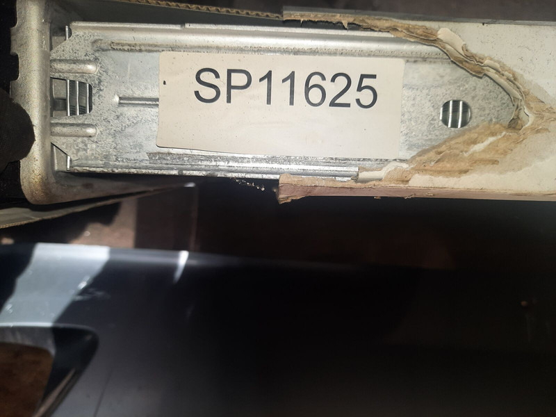 Scania man - Radiátor: 4 kép. Scania man - Radiátor: 4 kép.