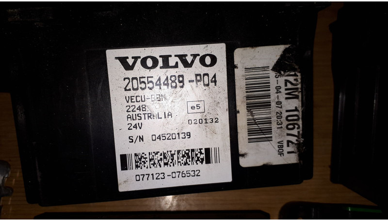 Volvo 20744283-01 .20514900-03. 20585155-P02/20554489-P04/.2050318 - ECU: 4 kép. Volvo 20744283-01 .20514900-03. 20585155-P02/20554489-P04/.2050318 - ECU: 4 kép.