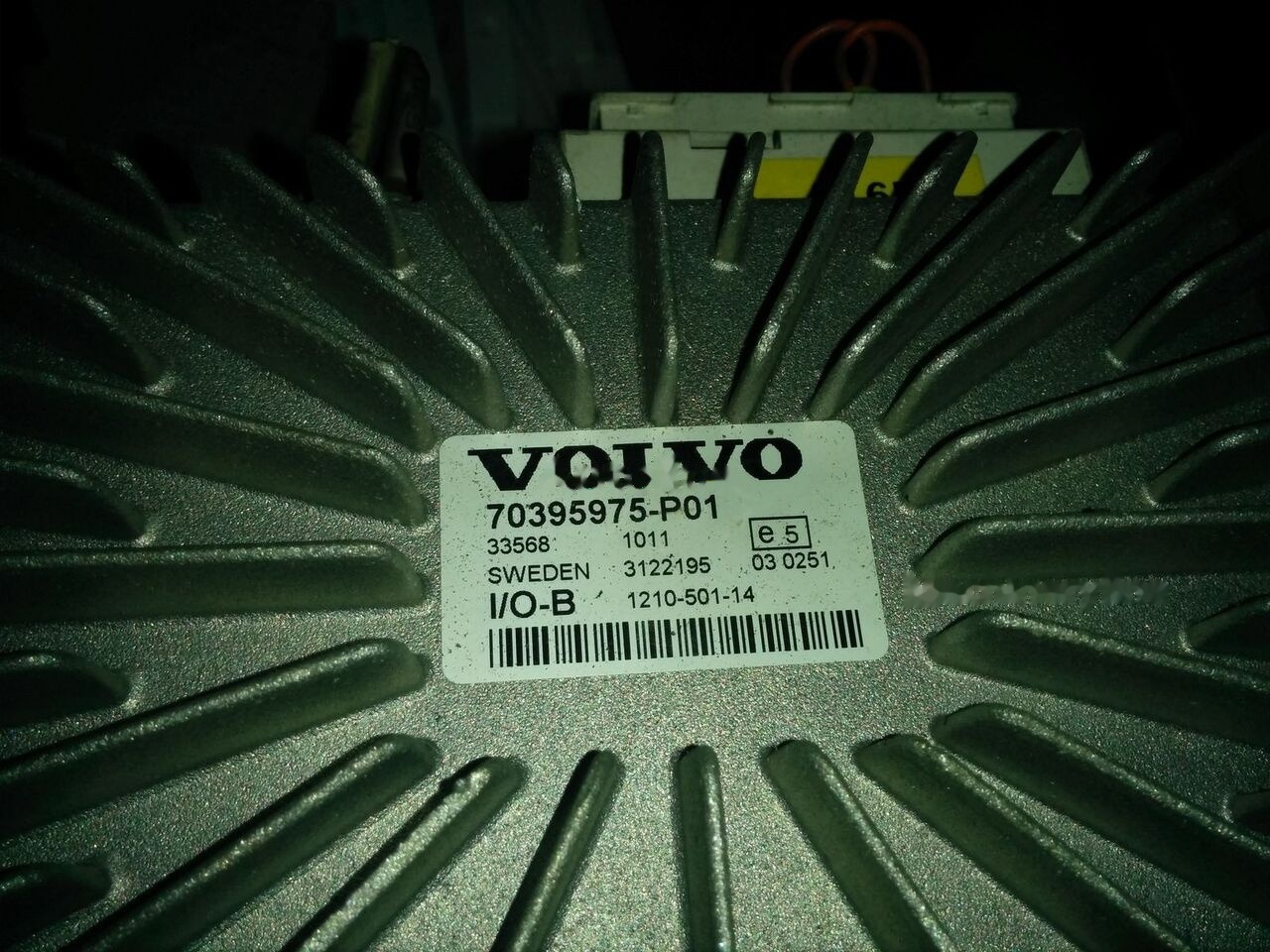 Volvo 70329277 / 70395975-P01 / 70361720-P01 / 70322237-P02 Volvo B12 - ECU - Busz: 2 kép. Volvo 70329277 / 70395975-P01 / 70361720-P01 / 70322237-P02 Volvo B12 - ECU - Busz: 2 kép.