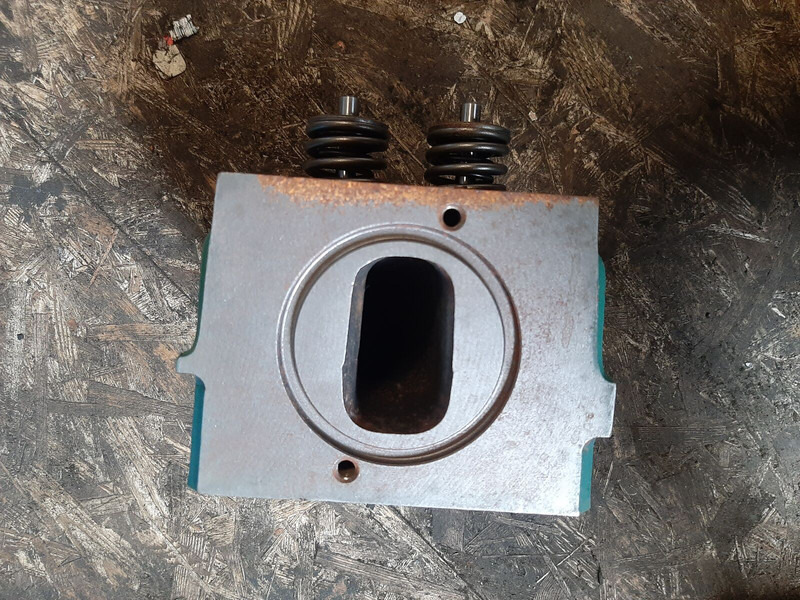 Volvo 8113069 - Motorblokk: 4 kép. Volvo 8113069 - Motorblokk: 4 kép.