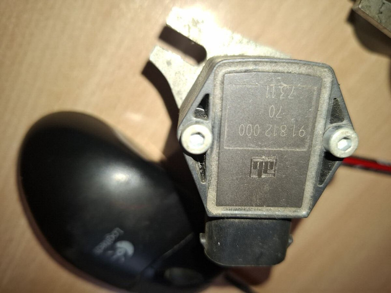 Volvo 91812000.\ 1283371614712 - Érzékelő: 4 kép. Volvo 91812000.\ 1283371614712 - Érzékelő: 4 kép.