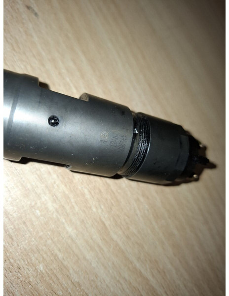 Volvo D7E - Üzemanyag szivattyú: 5 kép. Volvo D7E - Üzemanyag szivattyú: 5 kép.