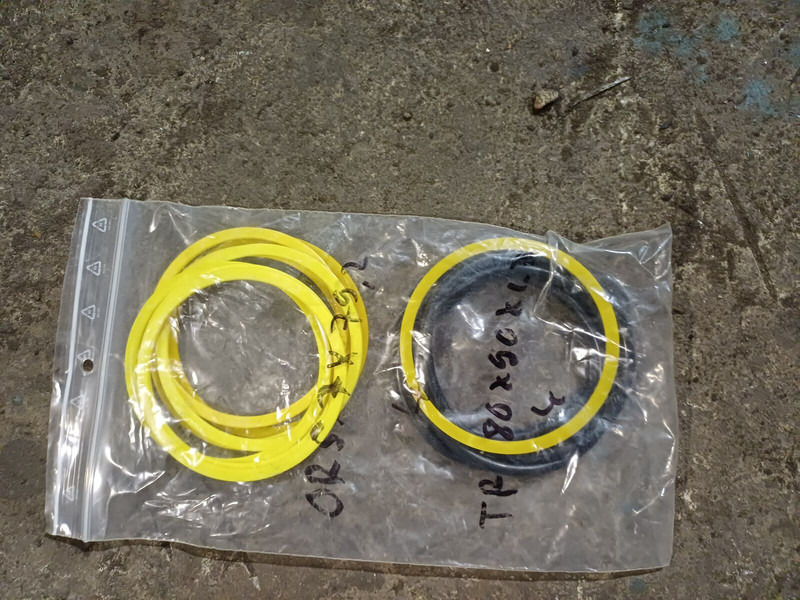 Volvo - Szabadonfutó agy: 2 kép. Volvo - Szabadonfutó agy: 2 kép.