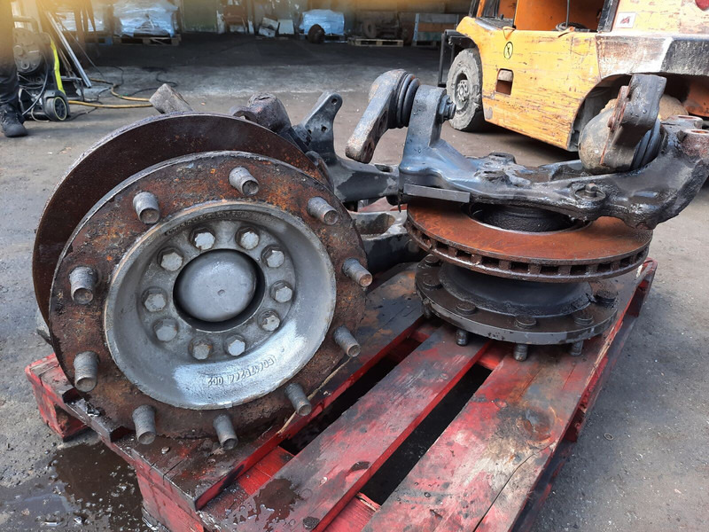 Volvo Iveko. Неоплан - Szabadonfutó agy: 1 kép. Volvo Iveko. Неоплан - Szabadonfutó agy: 1 kép.