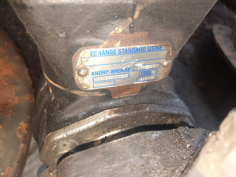 Volvo LP4905 /. LP4992 -B12 .Мерседес - Motor és alkatrészek: 1 kép. Volvo LP4905 /. LP4992 -B12 .Мерседес - Motor és alkatrészek: 1 kép.