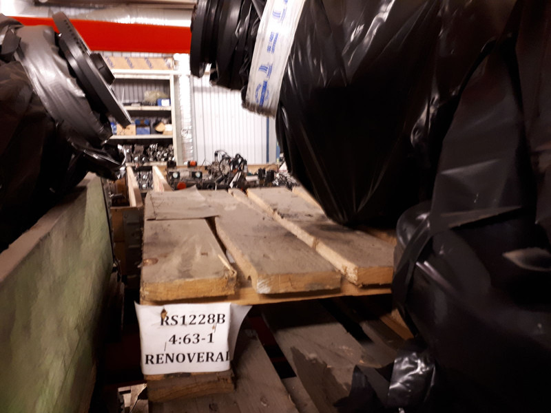 Volvo MS17X.- 2.85/ 3.08 .\5.29\ 5.63. - Differenciálmű: 4 kép. Volvo MS17X.- 2.85/ 3.08 .\5.29\ 5.63. - Differenciálmű: 4 kép.
