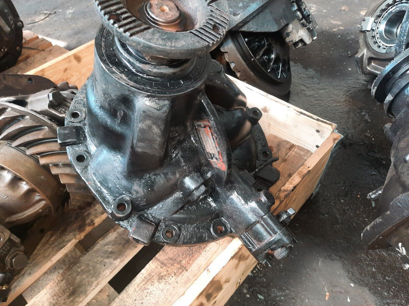 Volvo S91\PP .R9S . A-132 .RSS-1228B . RS1228SV. RS-1228C. RSS1344C. E - Differenciálmű: 4 kép. Volvo S91\PP .R9S . A-132 .RSS-1228B . RS1228SV. RS-1228C. RSS1344C. E - Differenciálmű: 4 kép.