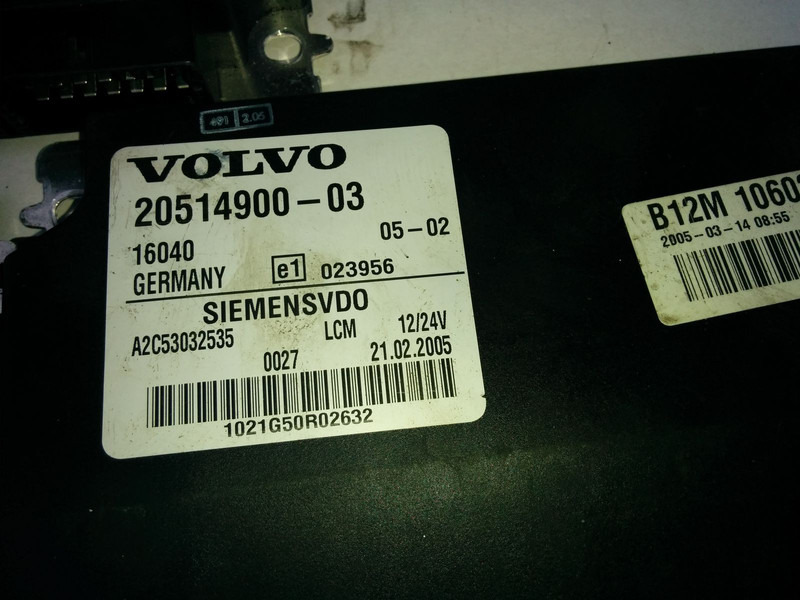 Volvo Siemts VDO 20514900-03 20569213-P03. 20744283-01. 20865208-02. - ECU: 4 kép. Volvo Siemts VDO 20514900-03 20569213-P03. 20744283-01. 20865208-02. - ECU: 4 kép.