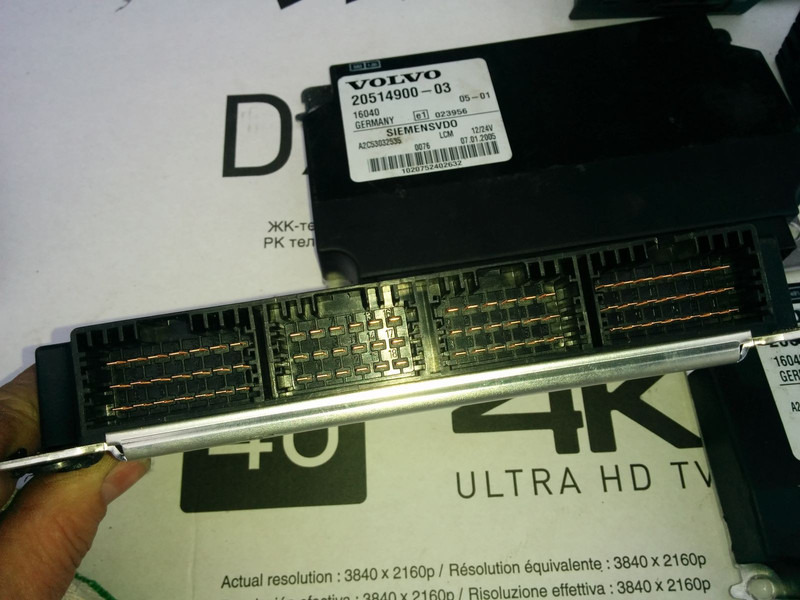 Volvo Siemts VDO 20514900-03 20569213-P03. 20744283-01. 20865208-02. - ECU: 5 kép. Volvo Siemts VDO 20514900-03 20569213-P03. 20744283-01. 20865208-02. - ECU: 5 kép.