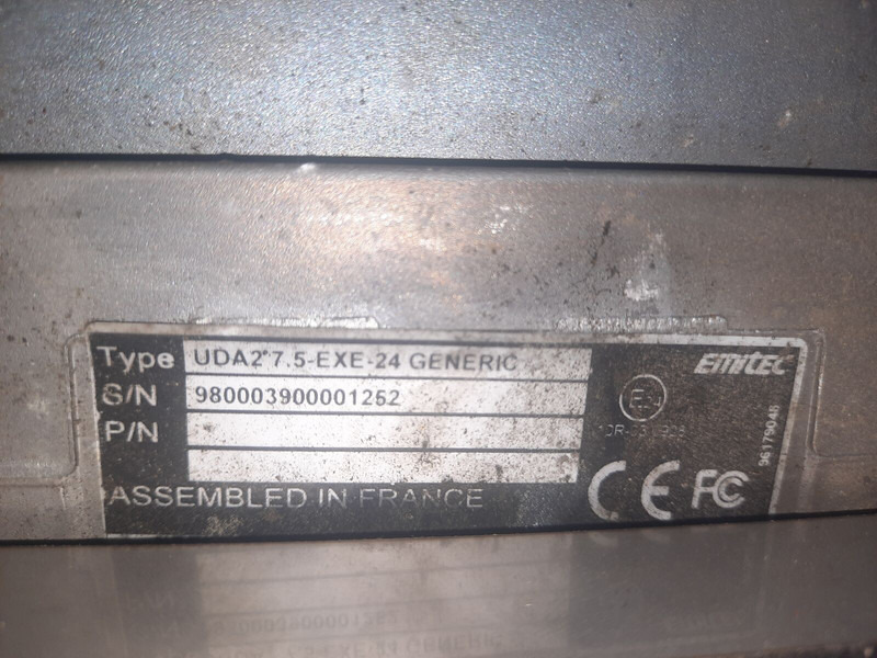 Volvo UDA2-7, 5-EXE-24 - Kipufogórendszer: 2 kép. Volvo UDA2-7, 5-EXE-24 - Kipufogórendszer: 2 kép.