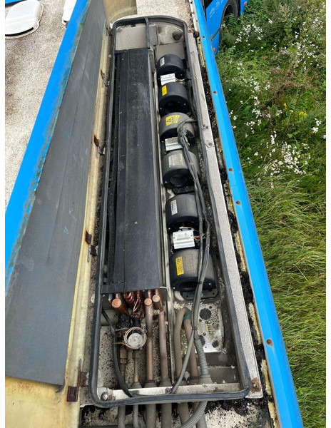 Volvo b12 - Klíma alkatrész: 3 kép. Volvo b12 - Klíma alkatrész: 3 kép.