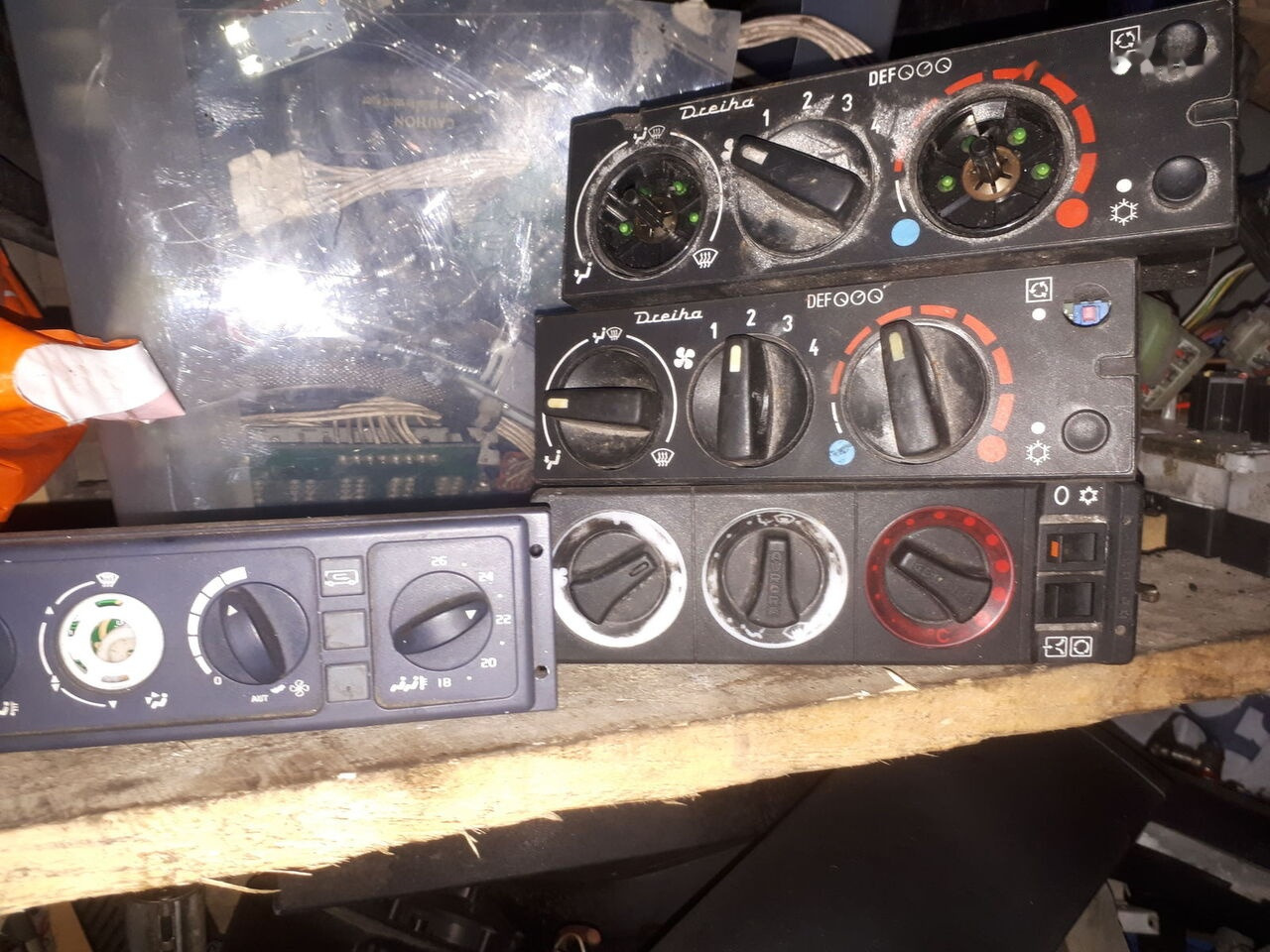 ECU - Busz Volvo klimat kontrol Termo King. UWE. VIP2000   Volvo scania: 22 kép.