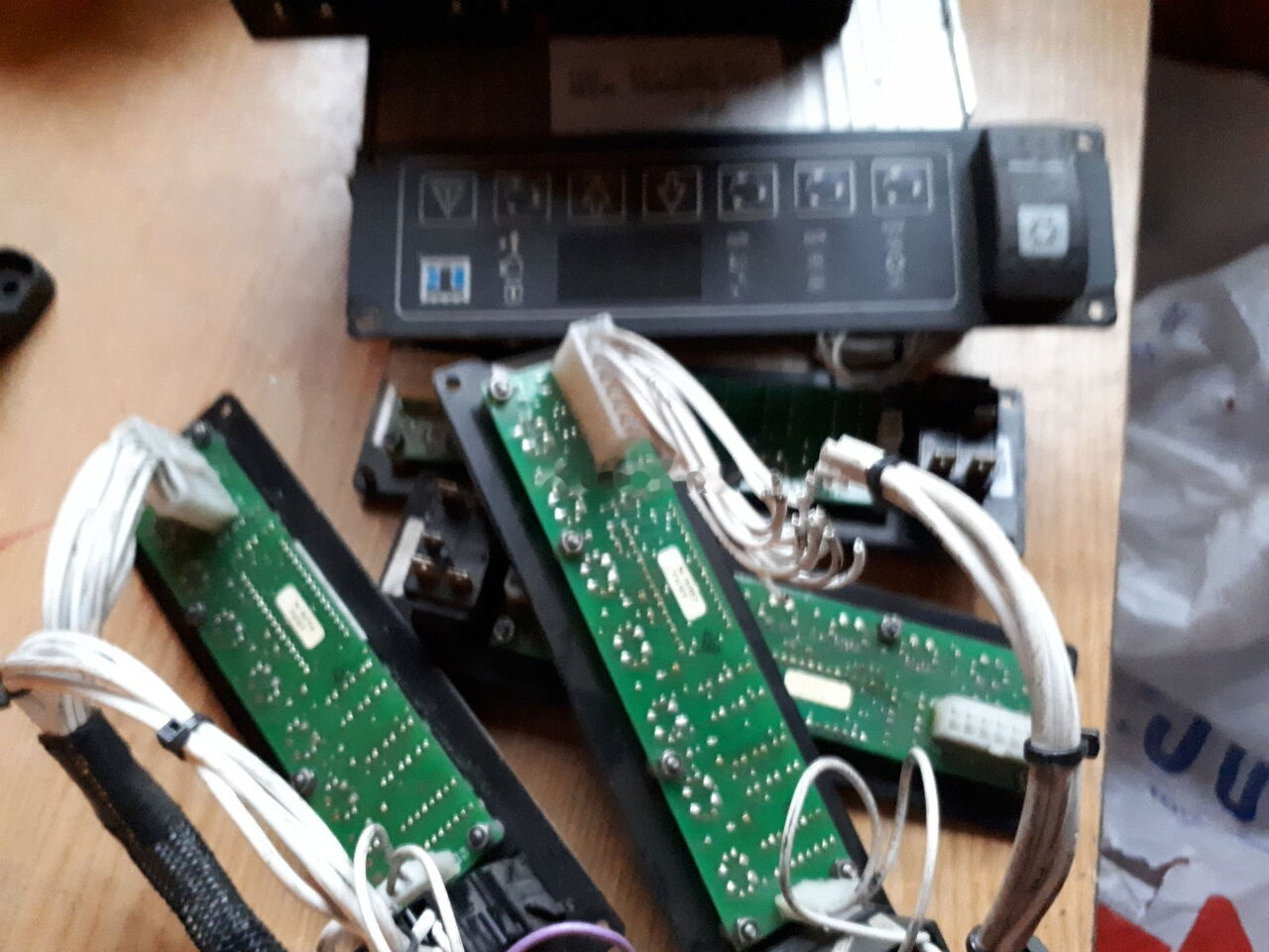 WABCO Klima . 446195040. Termoking Mercedes-Benz Bova/ MAN - Elektromos rendszer - Busz: 5 kép. WABCO Klima . 446195040. Termoking Mercedes-Benz Bova/ MAN - Elektromos rendszer - Busz: 5 kép.