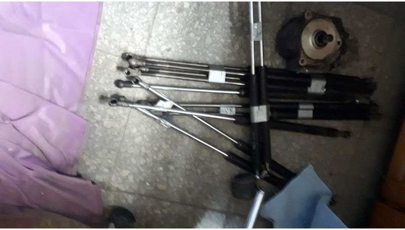 Wabco Scania - Lengéscsillapító: 5 kép. Wabco Scania - Lengéscsillapító: 5 kép.