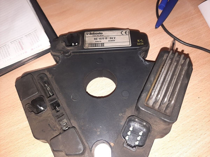 Webasto SG1572D - Fűtés/ Szellőzés gep: 1 kép. Webasto SG1572D - Fűtés/ Szellőzés gep: 1 kép.