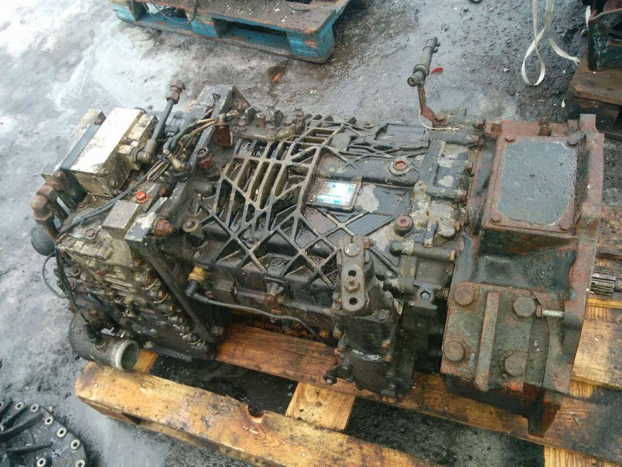 ZF S6 85+GV80/ S6 90 + GV90 Setra 315 - Sebességváltó - Busz: 1 kép. ZF S6 85+GV80/ S6 90 + GV90 Setra 315 - Sebességváltó - Busz: 1 kép.
