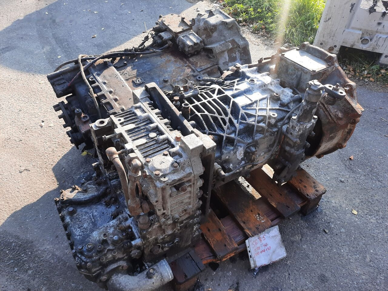 ZF S6 85+GV80/ S6 90 + GV90 Setra 315 - Sebességváltó - Busz: 5 kép. ZF S6 85+GV80/ S6 90 + GV90 Setra 315 - Sebességváltó - Busz: 5 kép.