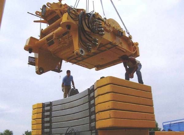 LIEBHERR LTM 1500-8.1 - Autódaru: 3 kép. LIEBHERR LTM 1500-8.1 - Autódaru: 3 kép.