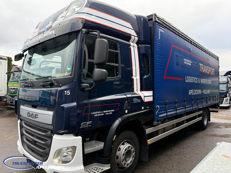 DAF CF 260 FA Slaapcabine, Euro 6, Schuifdak, NL truck - Ponyvás teherautó: 2 kép. DAF CF 260 FA Slaapcabine, Euro 6, Schuifdak, NL truck - Ponyvás teherautó: 2 kép.