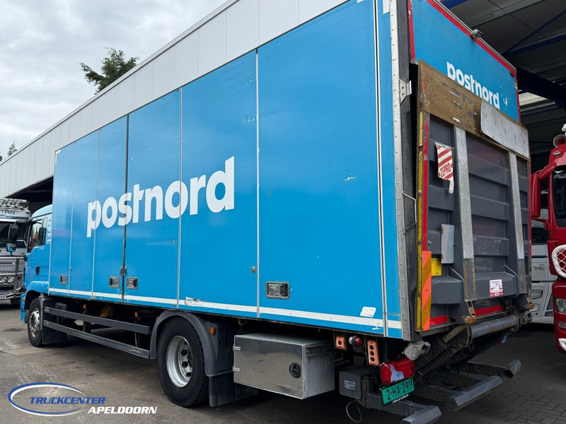 MAN TGM 19.290 Zijdeuren laadbak, Slaapcabine, 6 Cilinder, Euro 6 - Dobozos felépítményű teherautó: 2 kép. MAN TGM 19.290 Zijdeuren laadbak, Slaapcabine, 6 Cilinder, Euro 6 - Dobozos felépítményű teherautó: 2 kép.