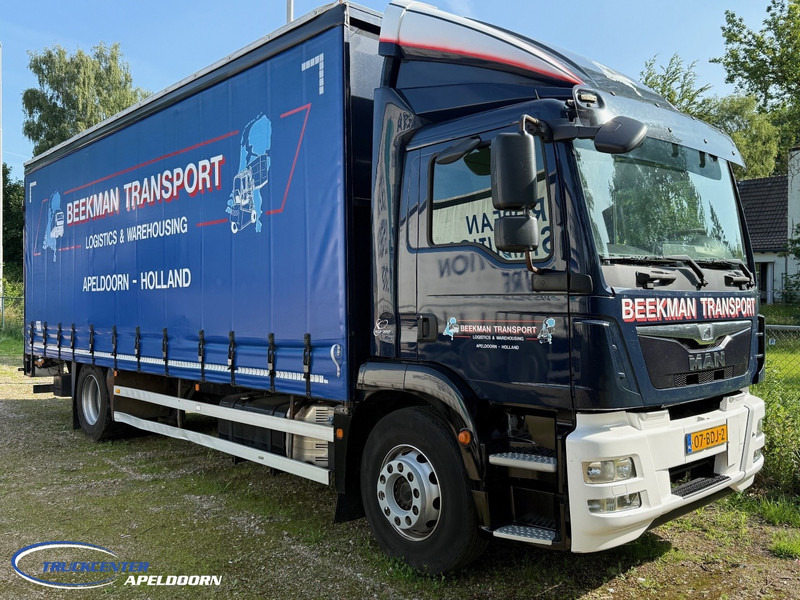 MAN TGM Euro 6, Schuifdak - Ponyvás teherautó: 1 kép. MAN TGM Euro 6, Schuifdak - Ponyvás teherautó: 1 kép.