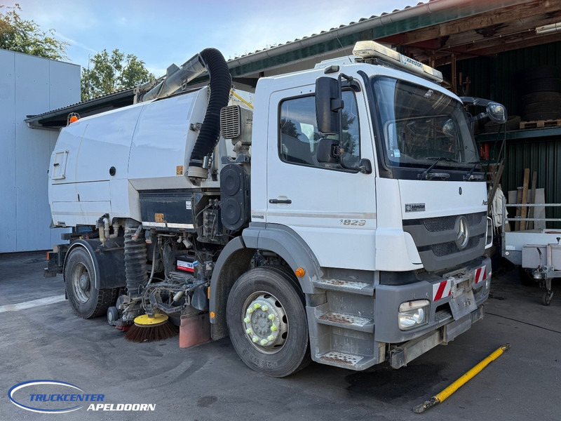 Mercedes-Benz Axor 1829 Johnston, Versnellingsbak of tussenbak probleem - Utcaseprő gép: 1 kép. Mercedes-Benz Axor 1829 Johnston, Versnellingsbak of tussenbak probleem - Utcaseprő gép: 1 kép.
