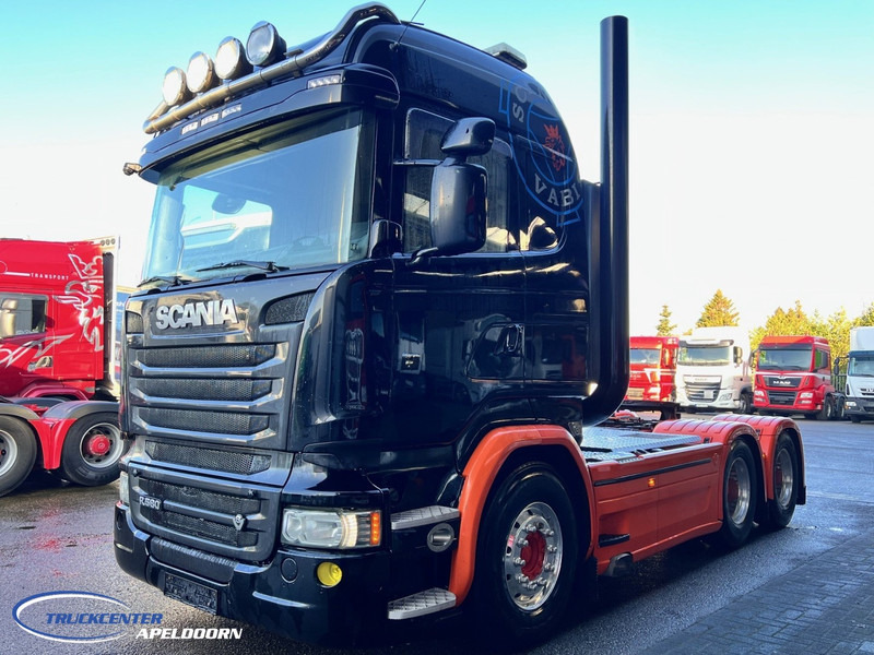 Scania R580 V8 6x4, Euro 6, Retarder, Highline, Showtruck - Nyergesvontató: 3 kép. Scania R580 V8 6x4, Euro 6, Retarder, Highline, Showtruck - Nyergesvontató: 3 kép.